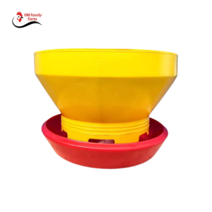Baby Chick Feeder - hm familyfarm